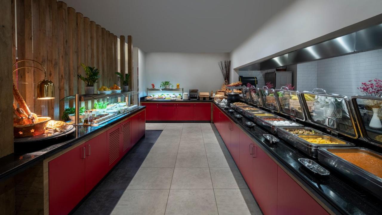 Ibis Jeddah Malik Road Hotel Luaran gambar