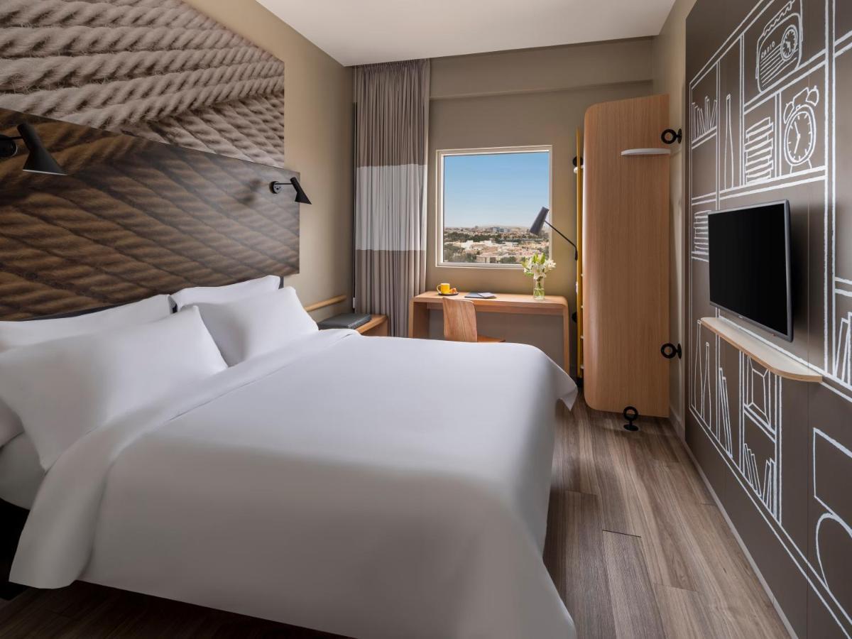 Ibis Jeddah Malik Road Hotel Luaran gambar