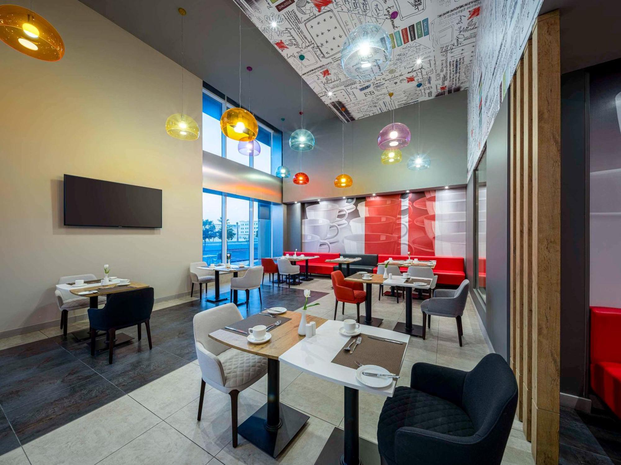 Ibis Jeddah Malik Road Hotel Luaran gambar
